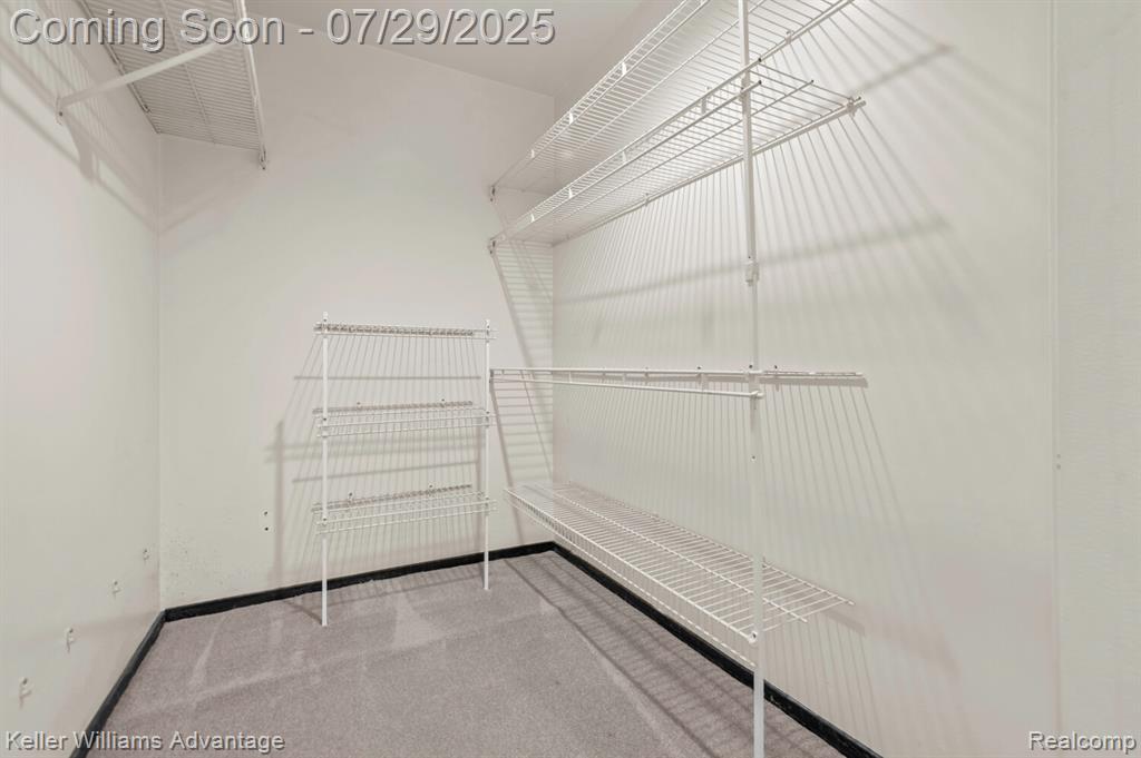 6660 Ridgefield Circle, 104, West Bloomfield, MI — Photo 28