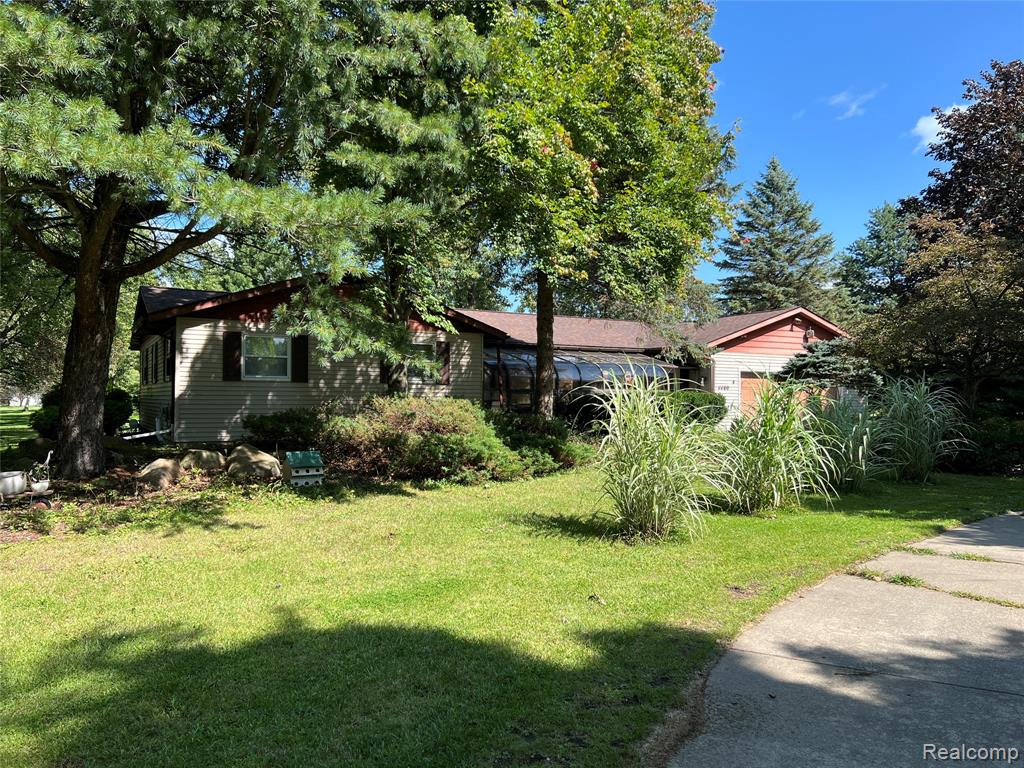 4480 W Frances Road, Clio, MI 48420 — front exterior
