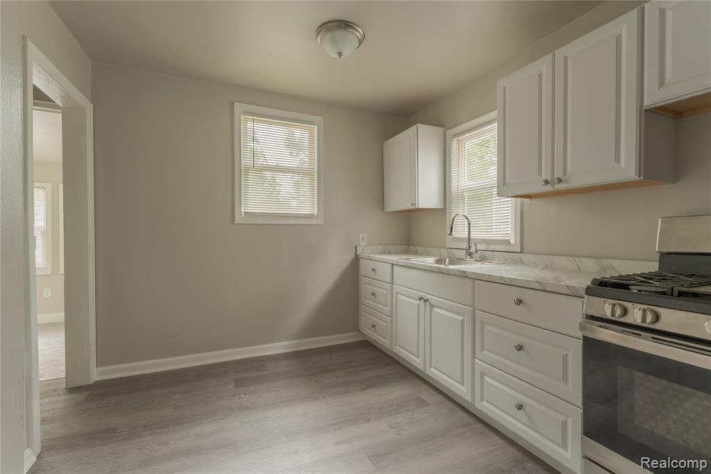 582 Lebaron Avenue, Pontiac, MI 48340 — Photo 15