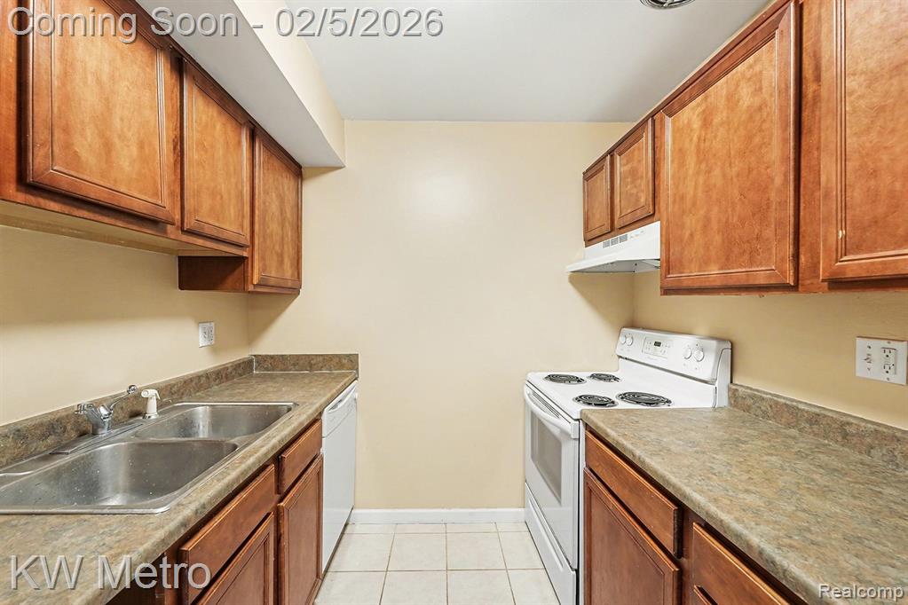7412 Central Street, 1, Westland, MI — Photo 10
