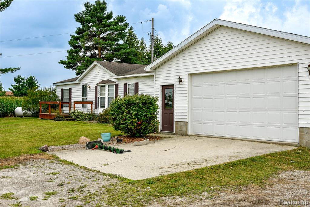 3201 Thomas Road, Filion, MI 48432 — Photo 34