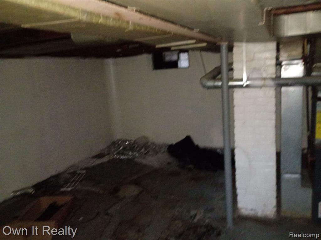 8645 FIELDING Street, Detroit, MI 48228 — Photo 7