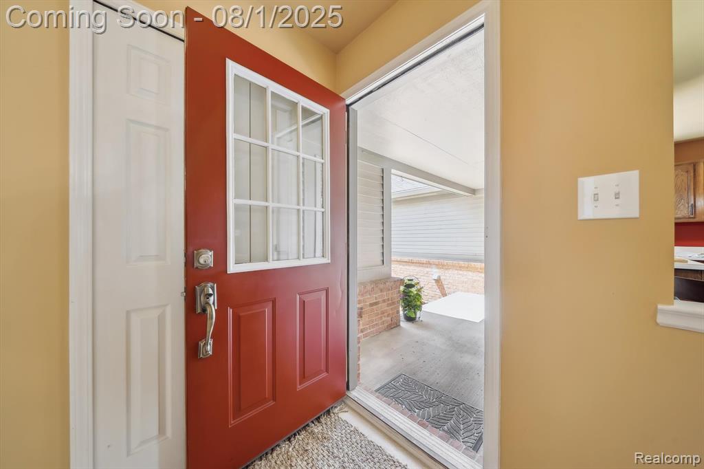 999 Hickory Drive, Brighton, MI 48116 — Photo 8