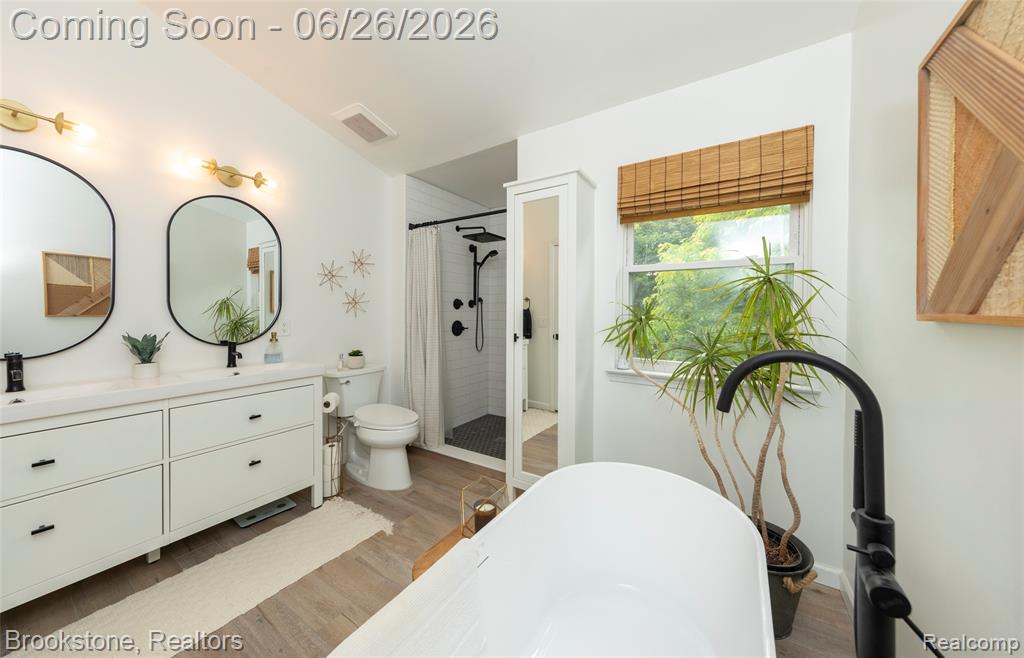 5017 Leyland Drive, Clarkston, MI 48348 — Photo 32