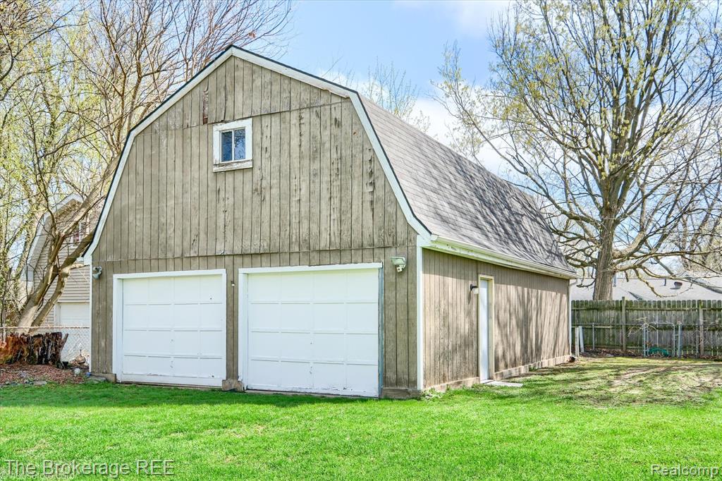 4156 Bobwhite Drive, Flint, MI 48506 — Photo 4