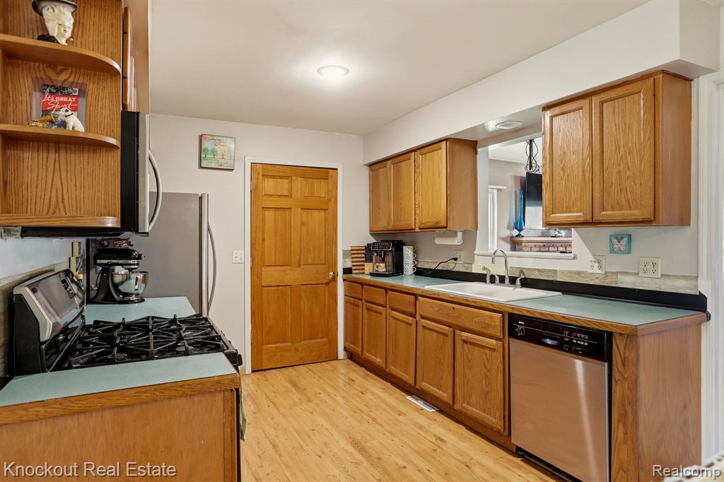 13319 Blueberry Lane, Otter Lake, MI 48464 — Photo 15