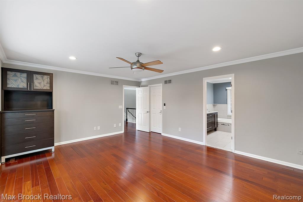 4696 PIER Court, Troy, MI 48098 — Photo 24