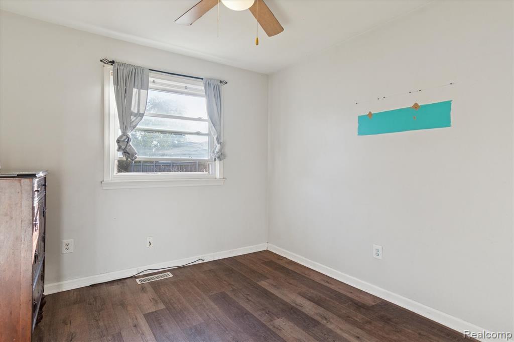 803 Dorset Avenue, Ypsilanti, MI 48198 — Photo 15