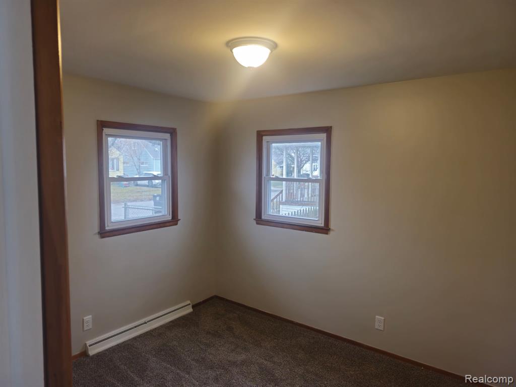 912 Markham Street, Flint, MI 48507 — Photo 10