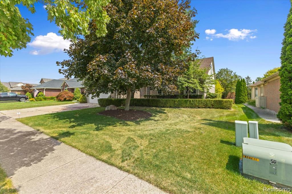 49366 Briar Pointe Dr. Drive, Macomb, MI 48044 — Photo 56