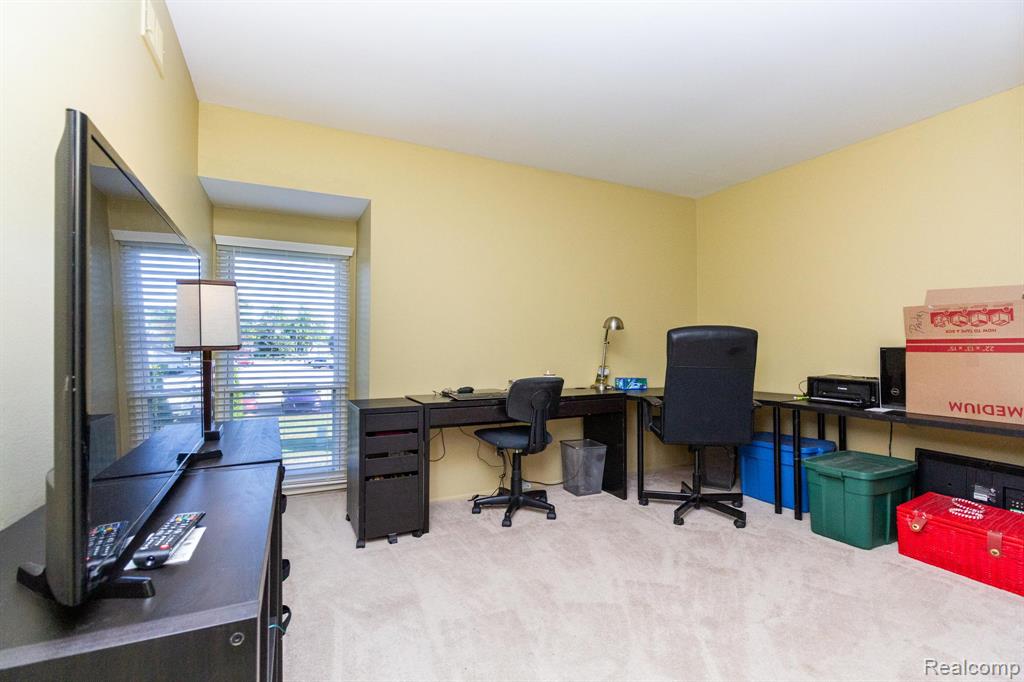 8095 Colony Drive, 23, Grosse Ile, MI 48138 — Photo 32