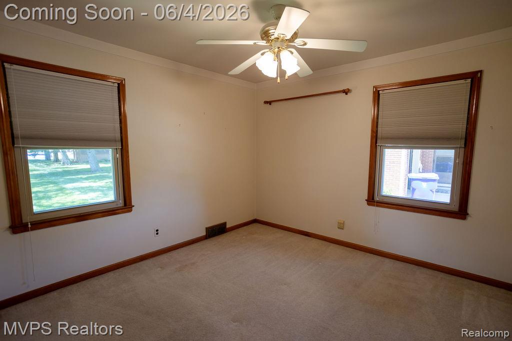 33033 Edgegrove, Fraser, MI 48026 — Photo 14