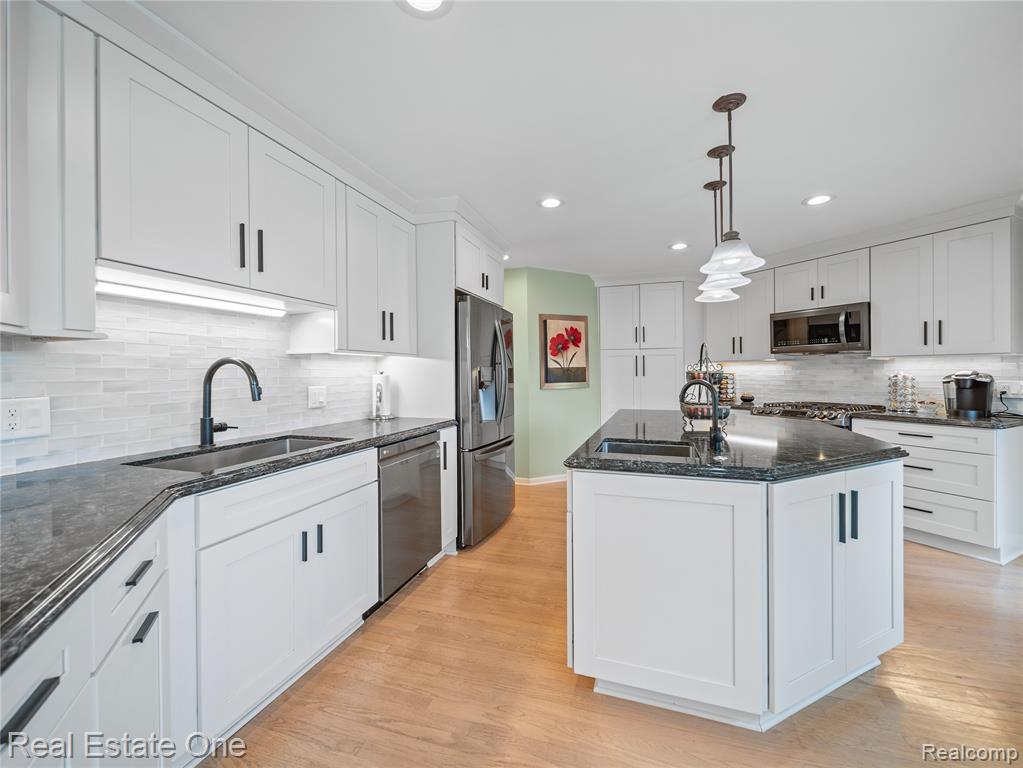 9929 Curie Lane, Pinckney, MI 48169 — Photo 15