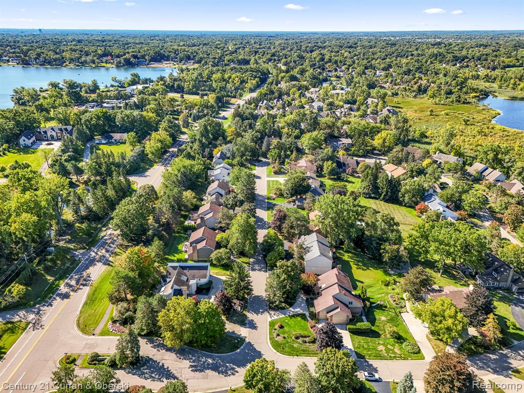 5084 Champlain Circle, West Bloomfield, MI 48323 — Photo 51