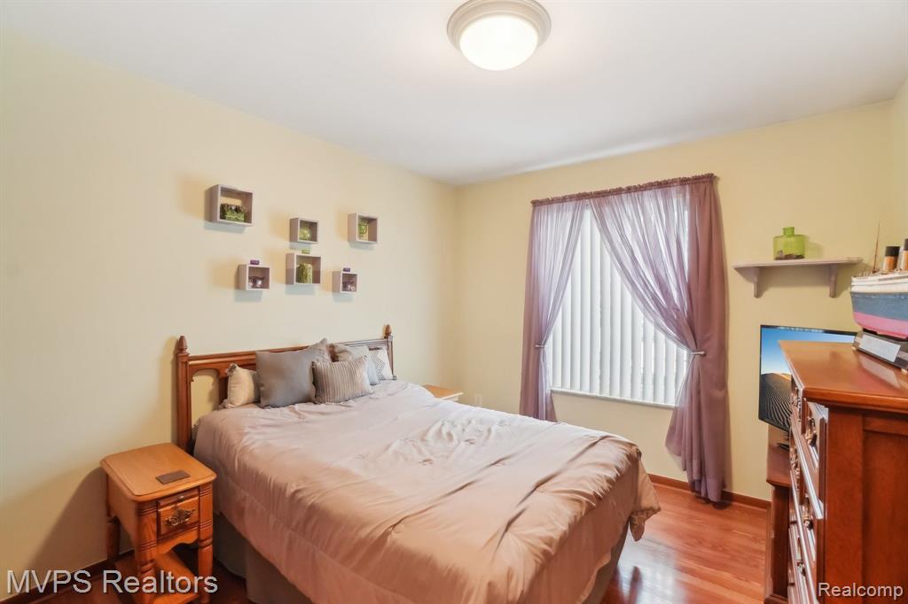 42610 ROYAL Lane, Clinton Twp, MI 48038 — Photo 14