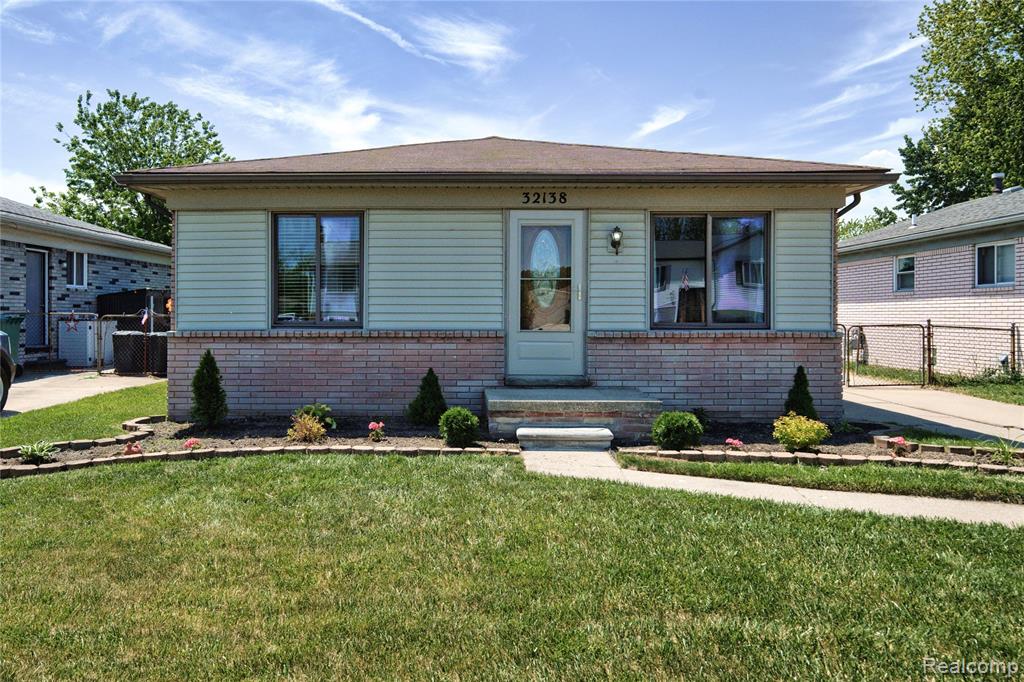 32138 Glaser Road, Rockwood, MI