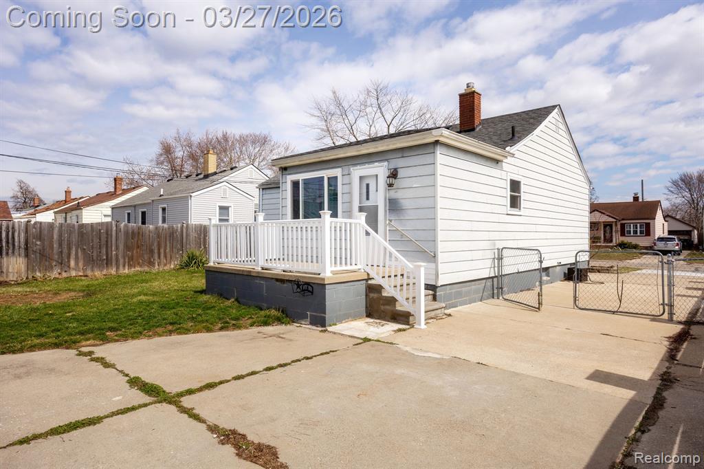 17150 Matthews Street, Riverview, MI 48193 — Photo 11