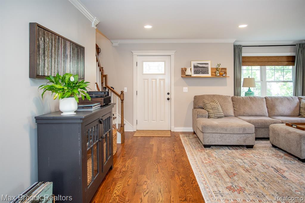 924 N Maple Avenue, Royal Oak, MI 48067 — Photo 29