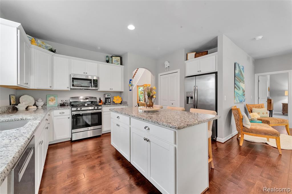 521 Heritage Ridge Drive, Milford, MI 48381 — Photo 13