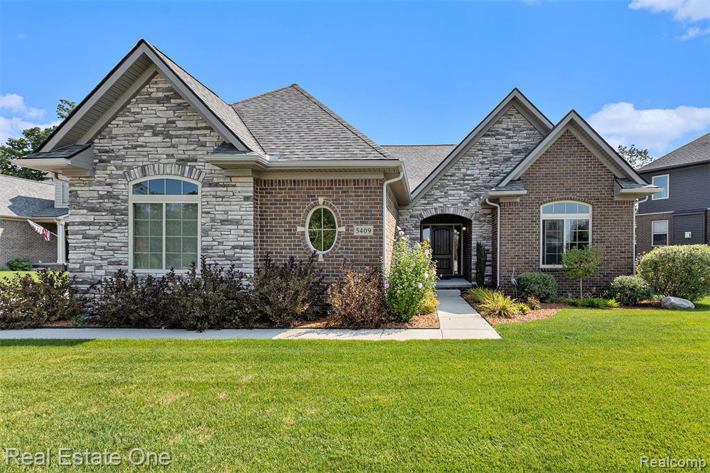 5409 ABERDEEN Court, Clarkston, MI 48348 — Photo 37