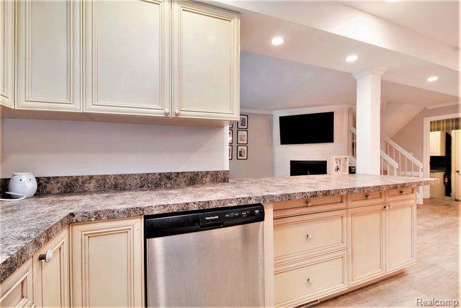 405 Forest Drive, Brighton, MI 48116 — Photo 11