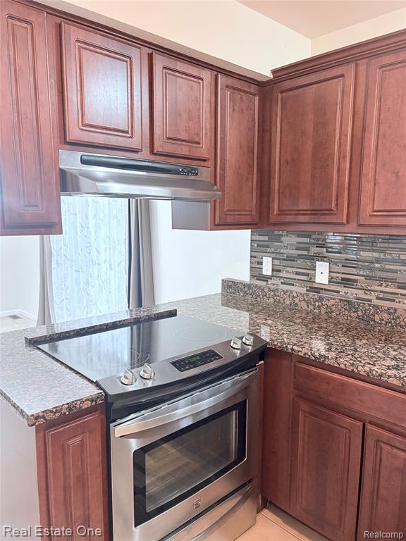 6178 Elarz Drive, Troy, MI 48085 — Photo 7