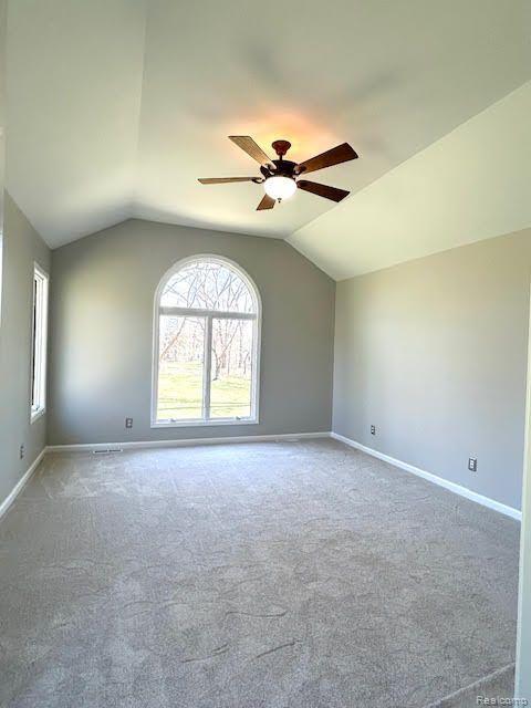 599 WILLARD Avenue, Rochester Hills, MI 48307 — Photo 27