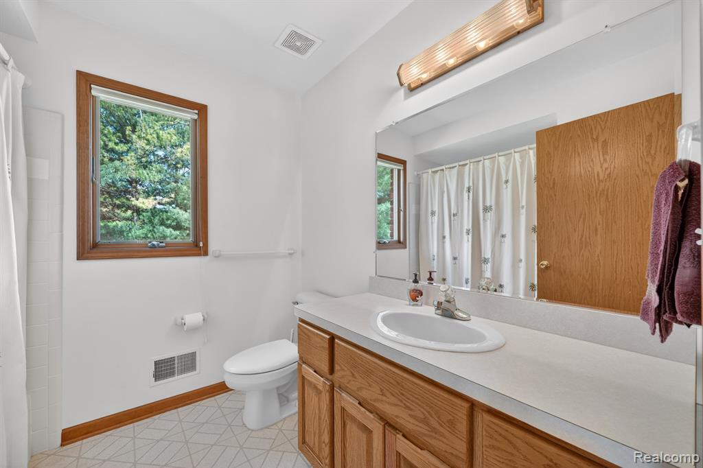8558 37 Mile Road, Romeo, MI 48065 — Photo 19