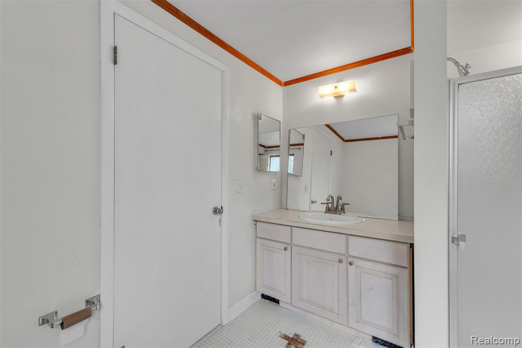 5772 Perrytown Drive, West Bloomfield, MI — Photo 41