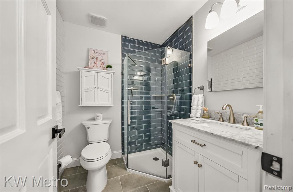 903 MARYWOOD Drive, Royal Oak, MI 48067 — Photo 8