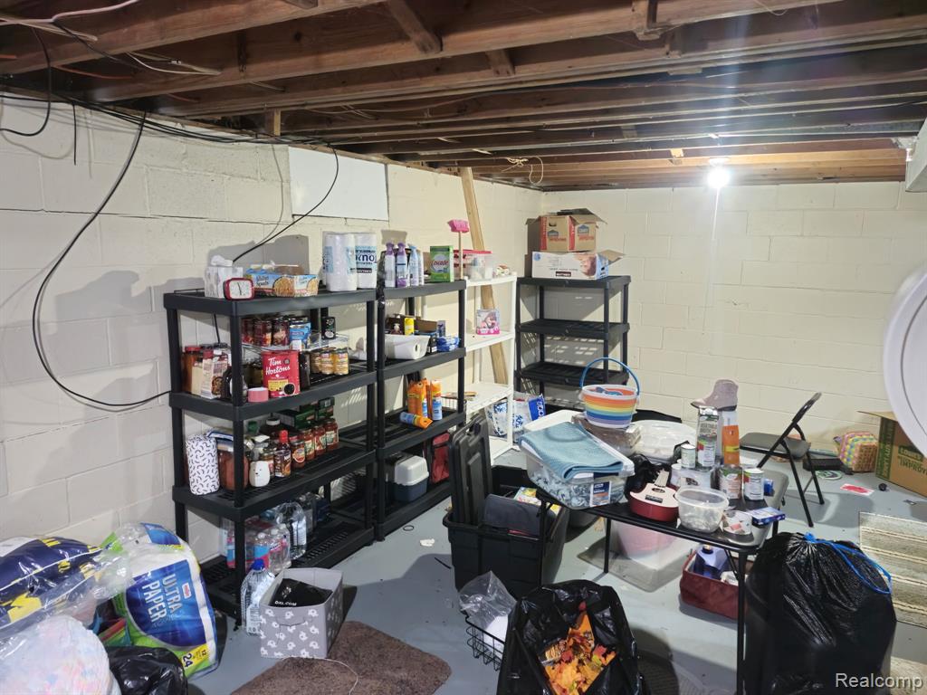 1353 E Decamp Street, Burton, MI 48529 — Photo 11