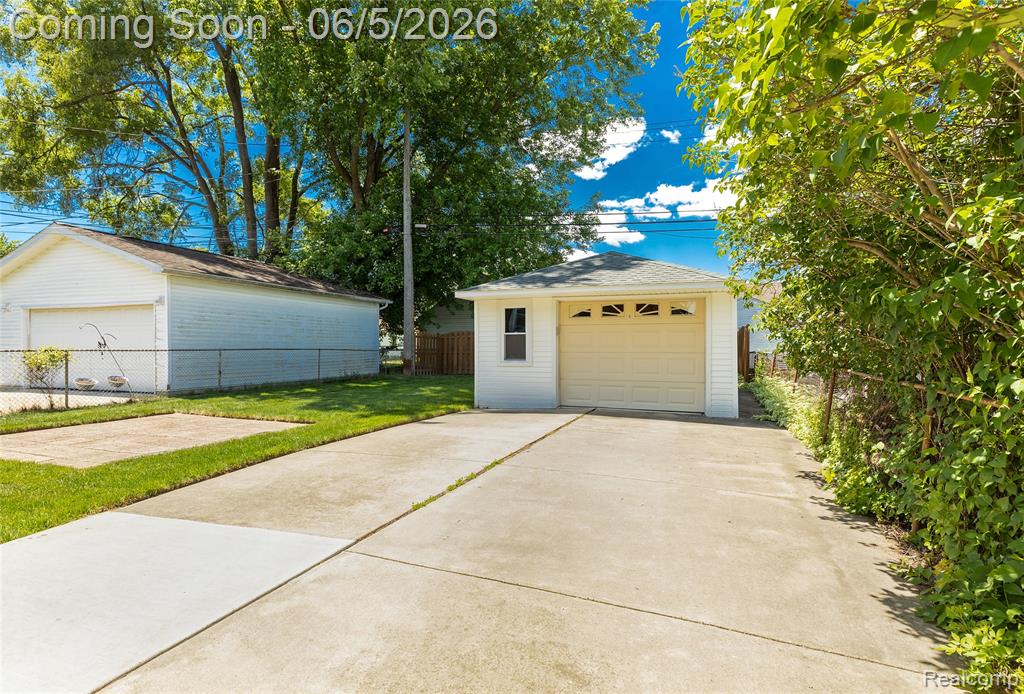 8422 Niver Avenue, Allen Park, MI 48101 — Photo 30