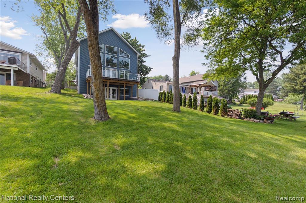 6130 Bullard Road, Fenton, MI 48430 — Photo 38