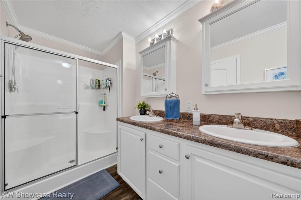 52525 Willow Wood Court, Chesterfield, MI — Photo 30