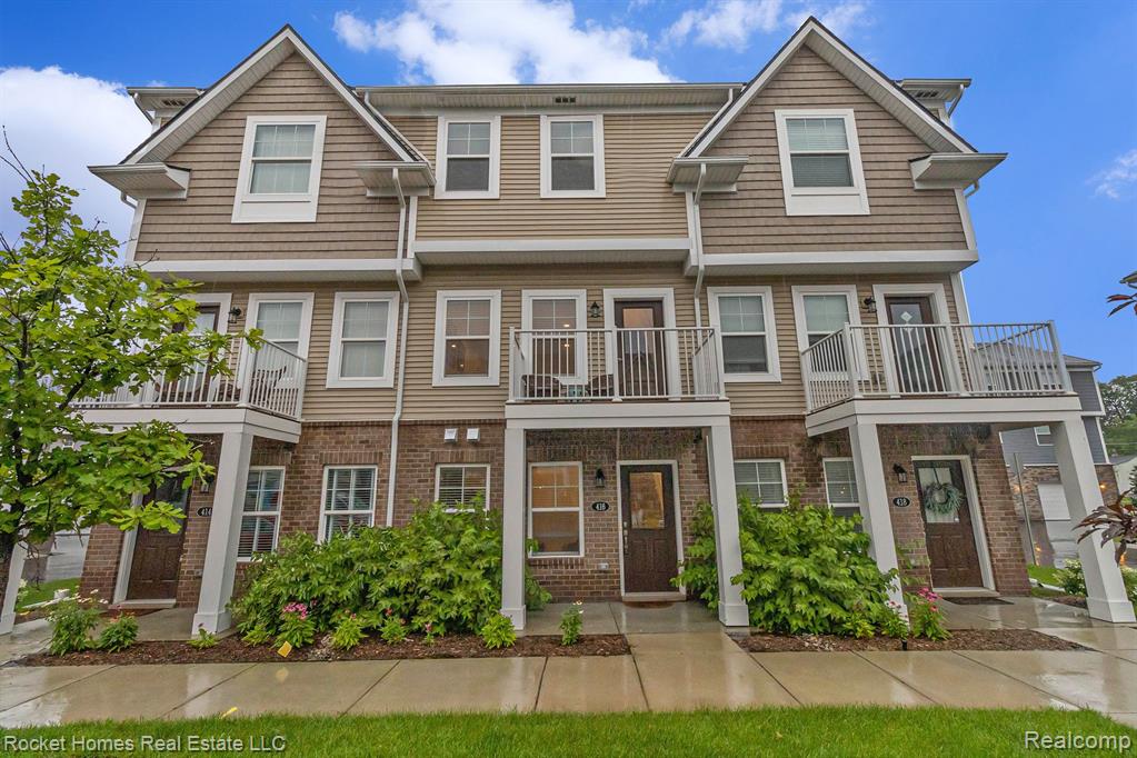 416 Jeff Keeton Drive, Hazel Park, MI 48030 — front exterior