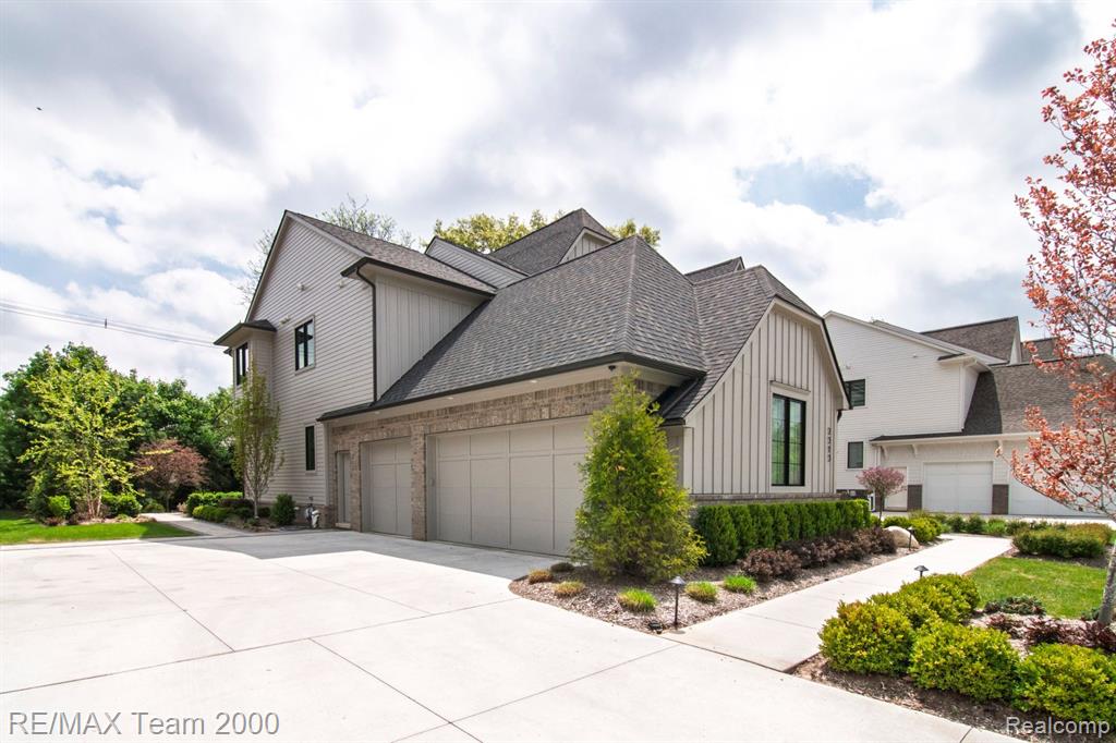 7313 BROOKSIDE VILLAGE, Bloomfield Hills, MI 48301 — Photo 10