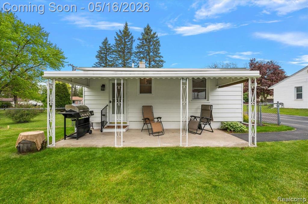 8529 Munrovia Street, Shelby Twp, MI 48317 — Photo 24
