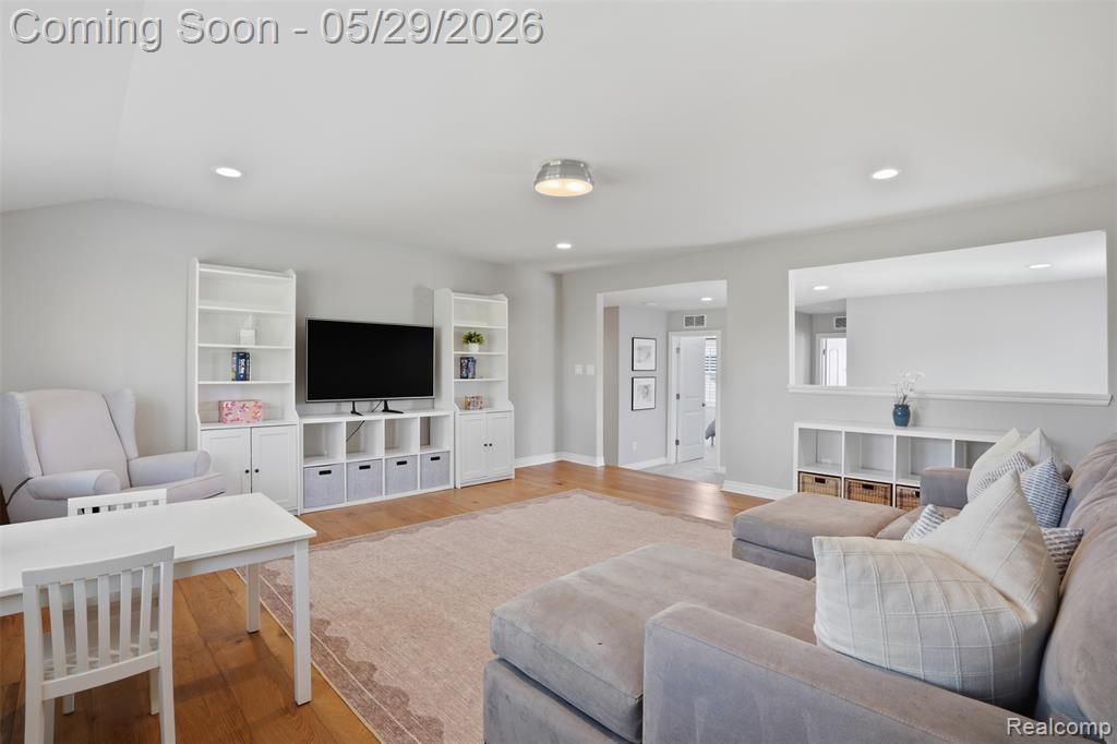 51572 Wales Court, South Lyon, MI 48178 — Photo 36