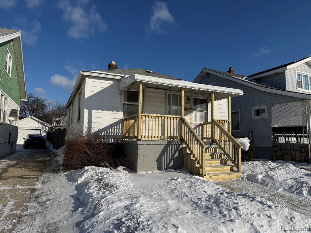 7377 Bernice, Center Line, MI 48015 — front exterior