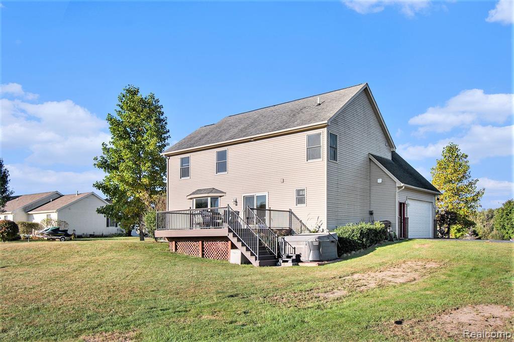 7296 RUSTIC WAY Drive, Fowlerville, MI 48836 — Photo 30