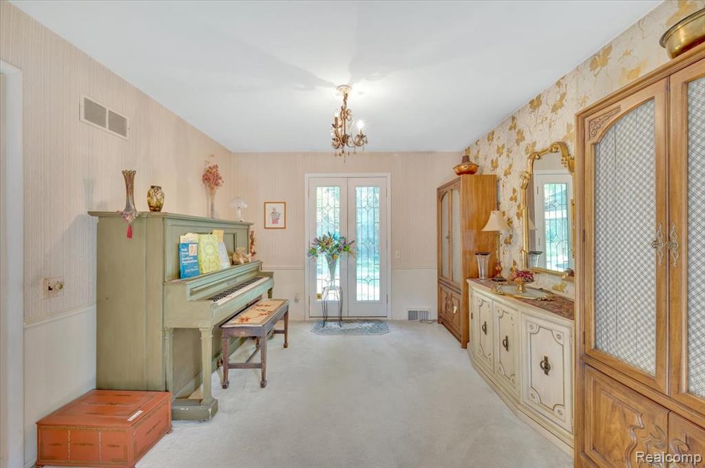 5116 Mohr Valley Lane, Bloomfield Hills, MI 48304 — Photo 8