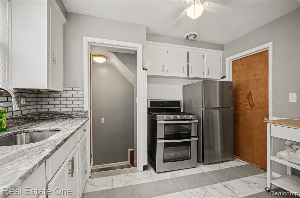 5721 Somerset Avenue, Detroit, MI 48224 — Photo 12