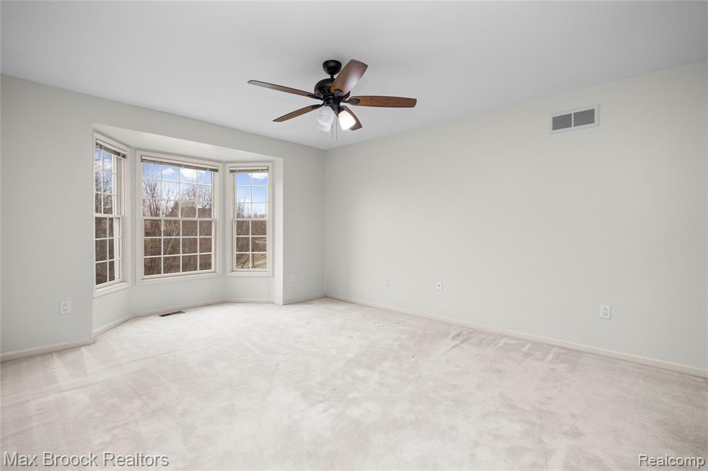 7083 Chatham Court, West Bloomfield, MI — Photo 61