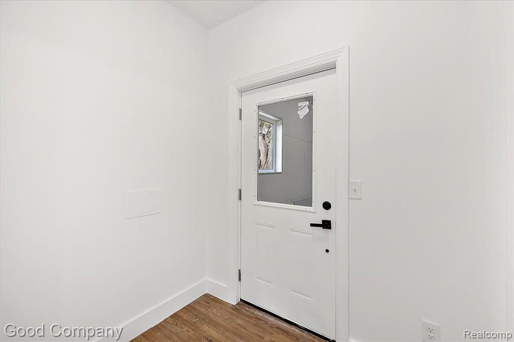 494 BLOOMFIELD Avenue, Pontiac, MI 48341 — Photo 14