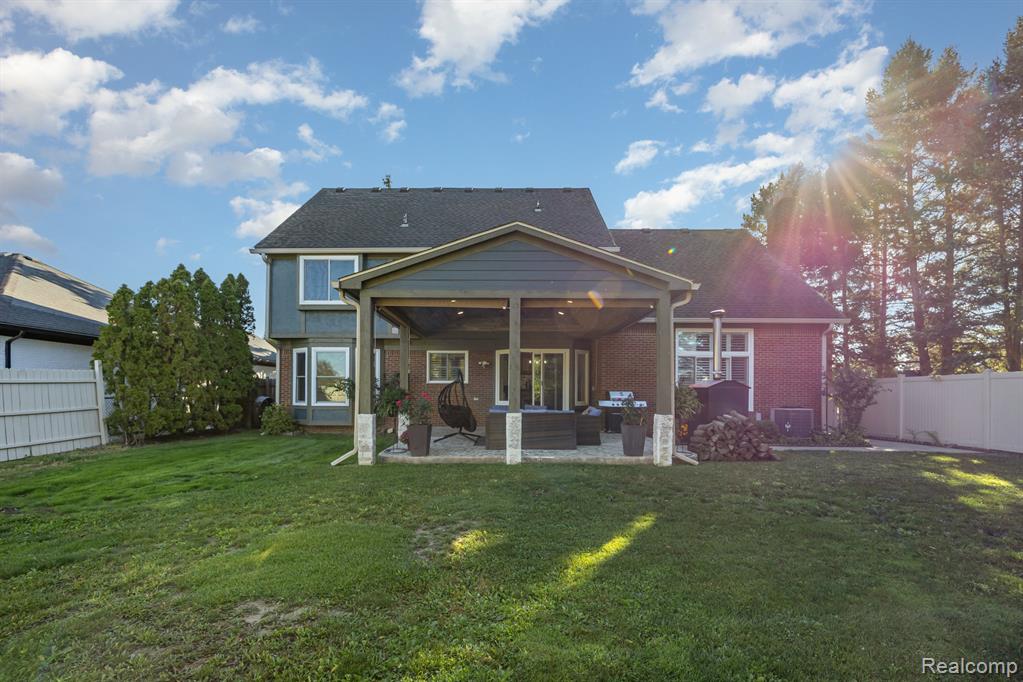 53005 Gregory Drive, Macomb, MI 48042 — Photo 4