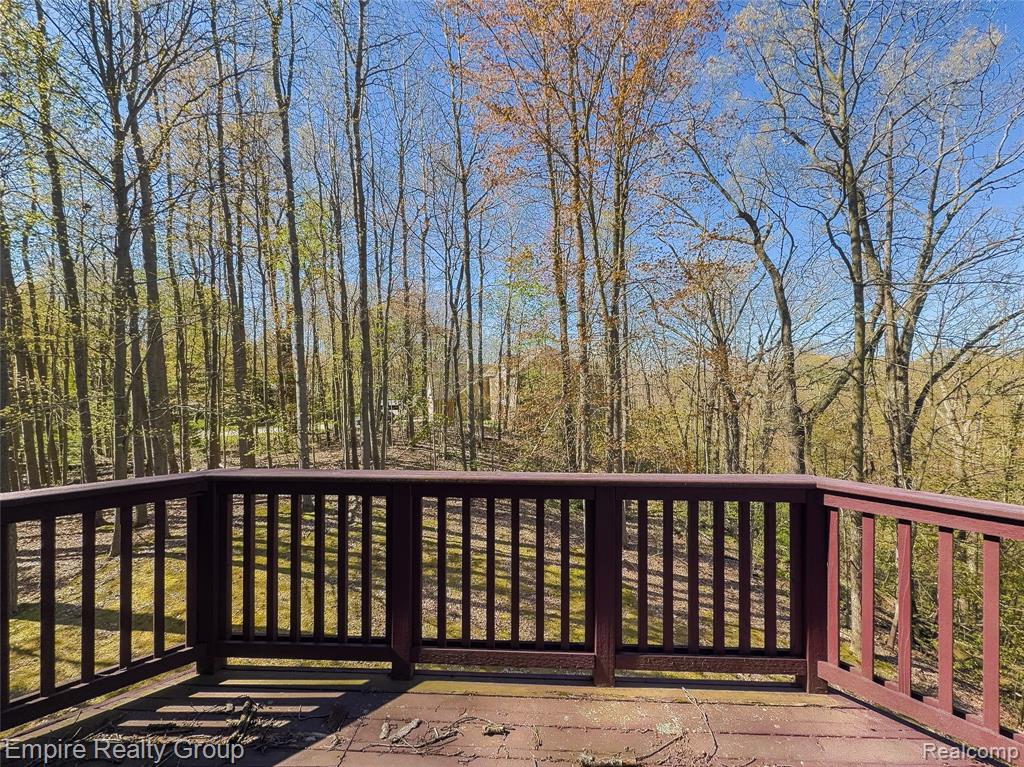 2111 Oak Terrace, Ortonville, MI 48462 — Photo 28