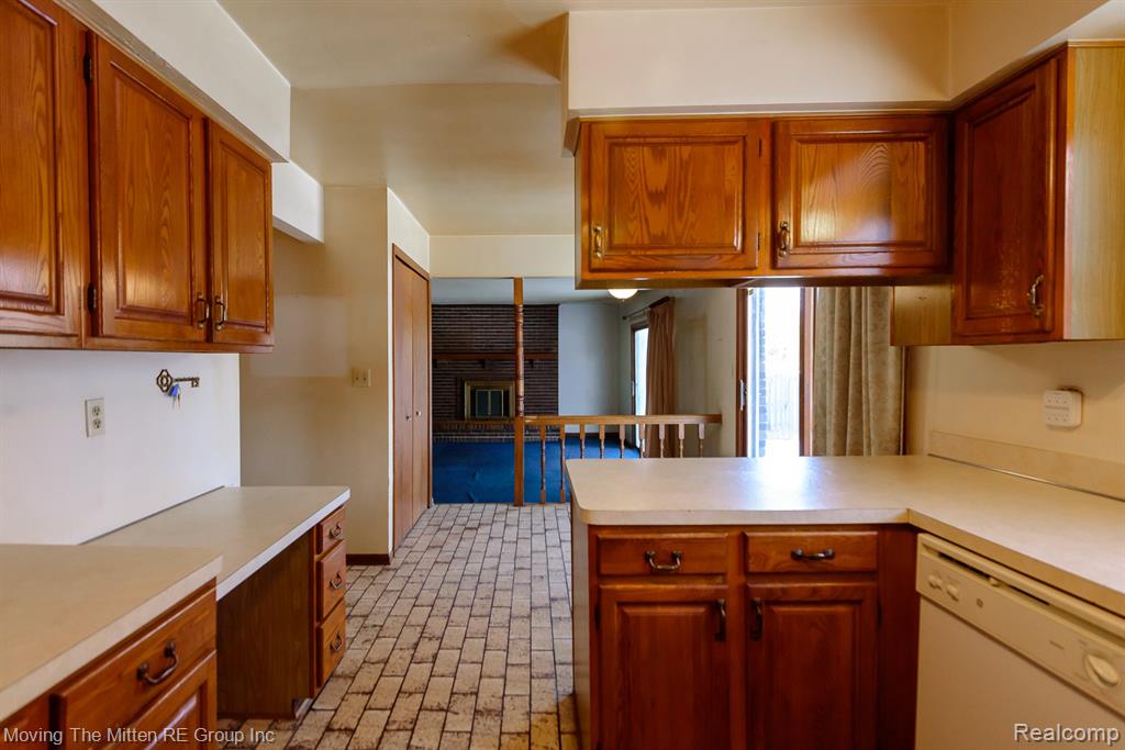 44017 Harmony Lane, Belleville, MI 48111 — Photo 10