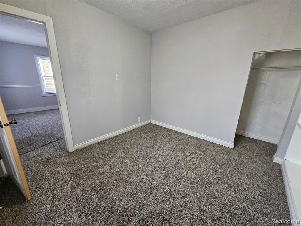 6828 MEADOW Avenue, Warren, MI 48091 — Photo 7