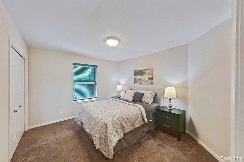 50736 SEVILLA Circle, Novi, MI — Photo 39