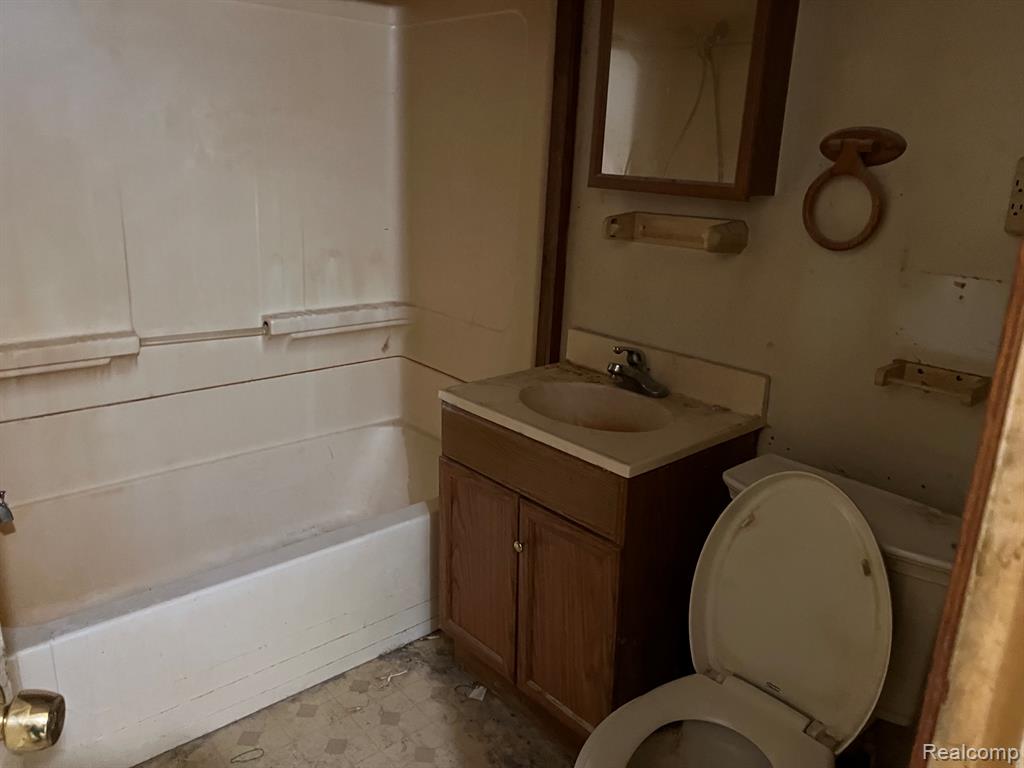 180 Fonda Drive, Columbiaville, MI 48421 — Photo 10